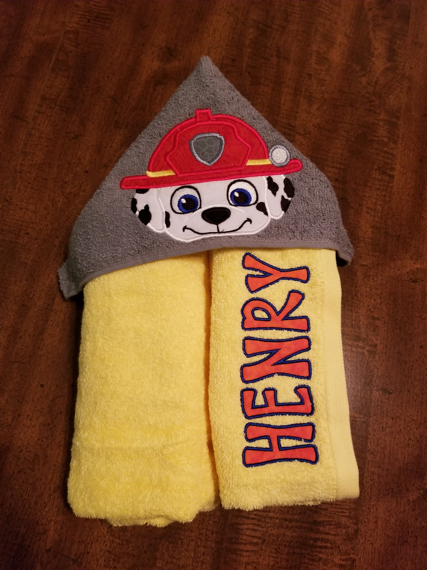 Fortnite Friends- Pink Bear Hooded Towel
