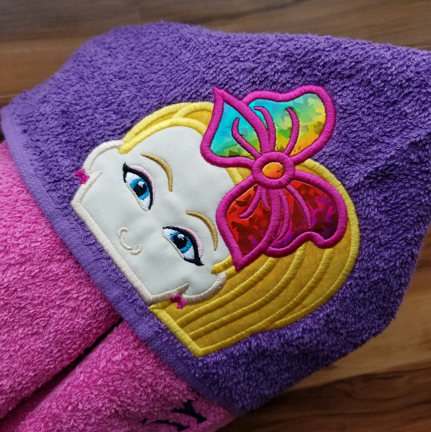 Bow Girl Hooded Towel