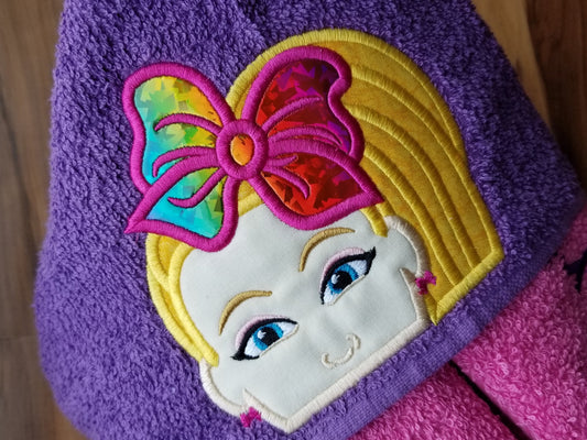 Bow Girl Hooded Towel