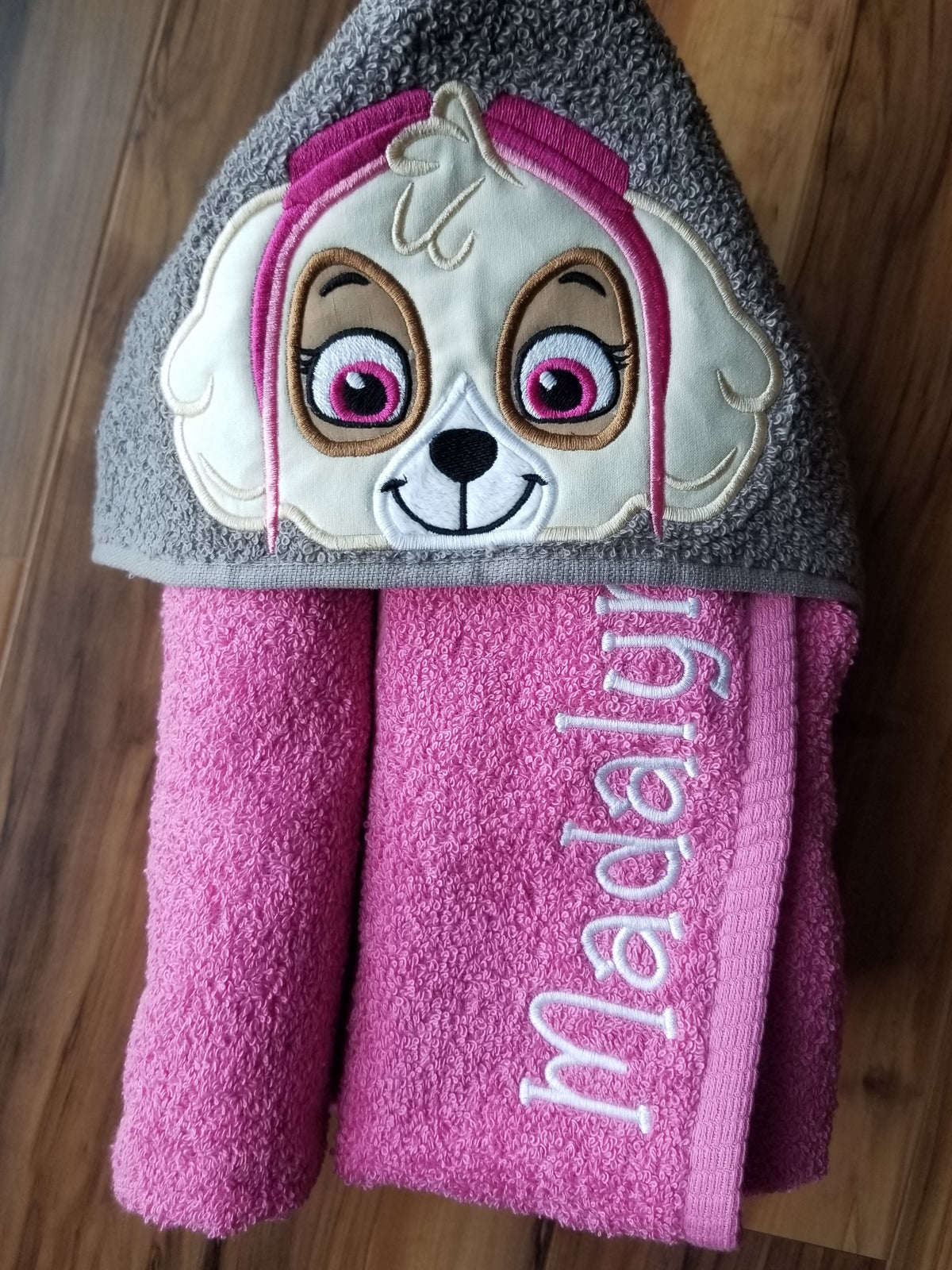 Patrol Friends - Pink Hero Dog Hooded Towel
