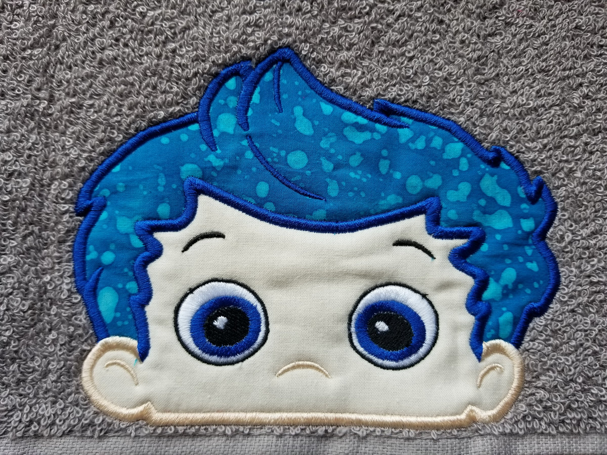 Guppy Friends- Gil Hooded Towel