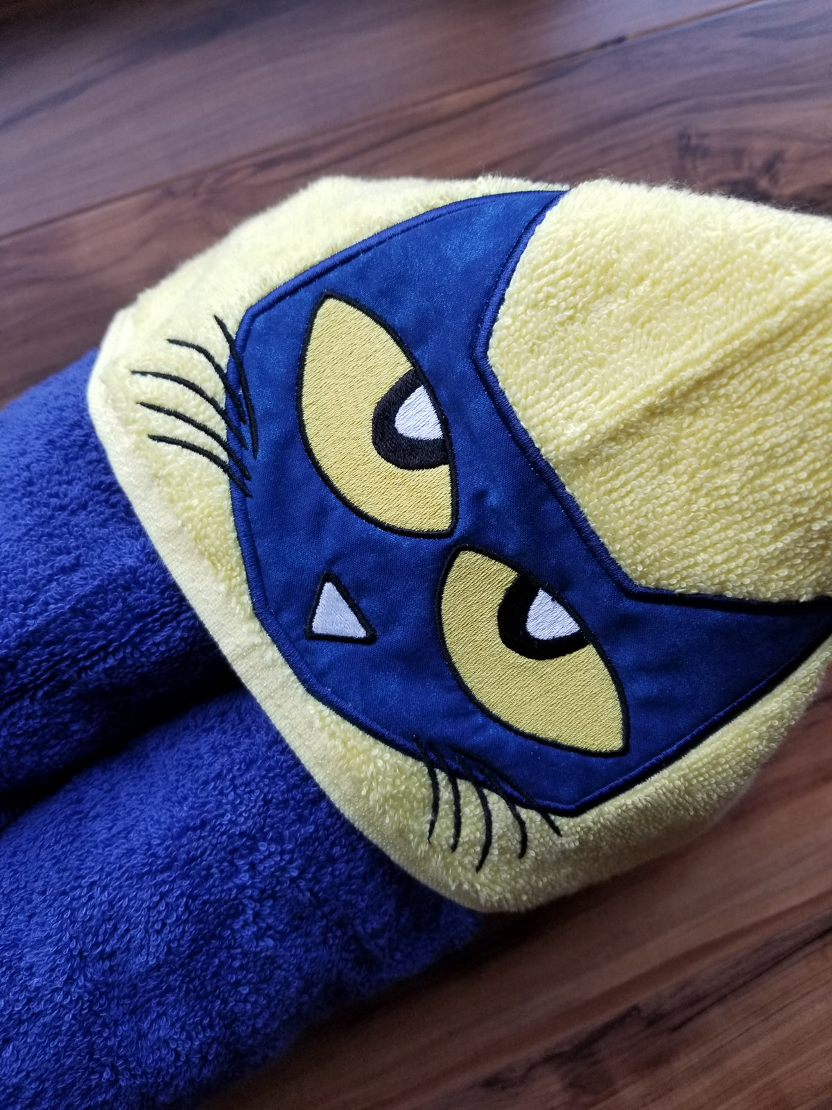 Peter Cat Hooded Towel