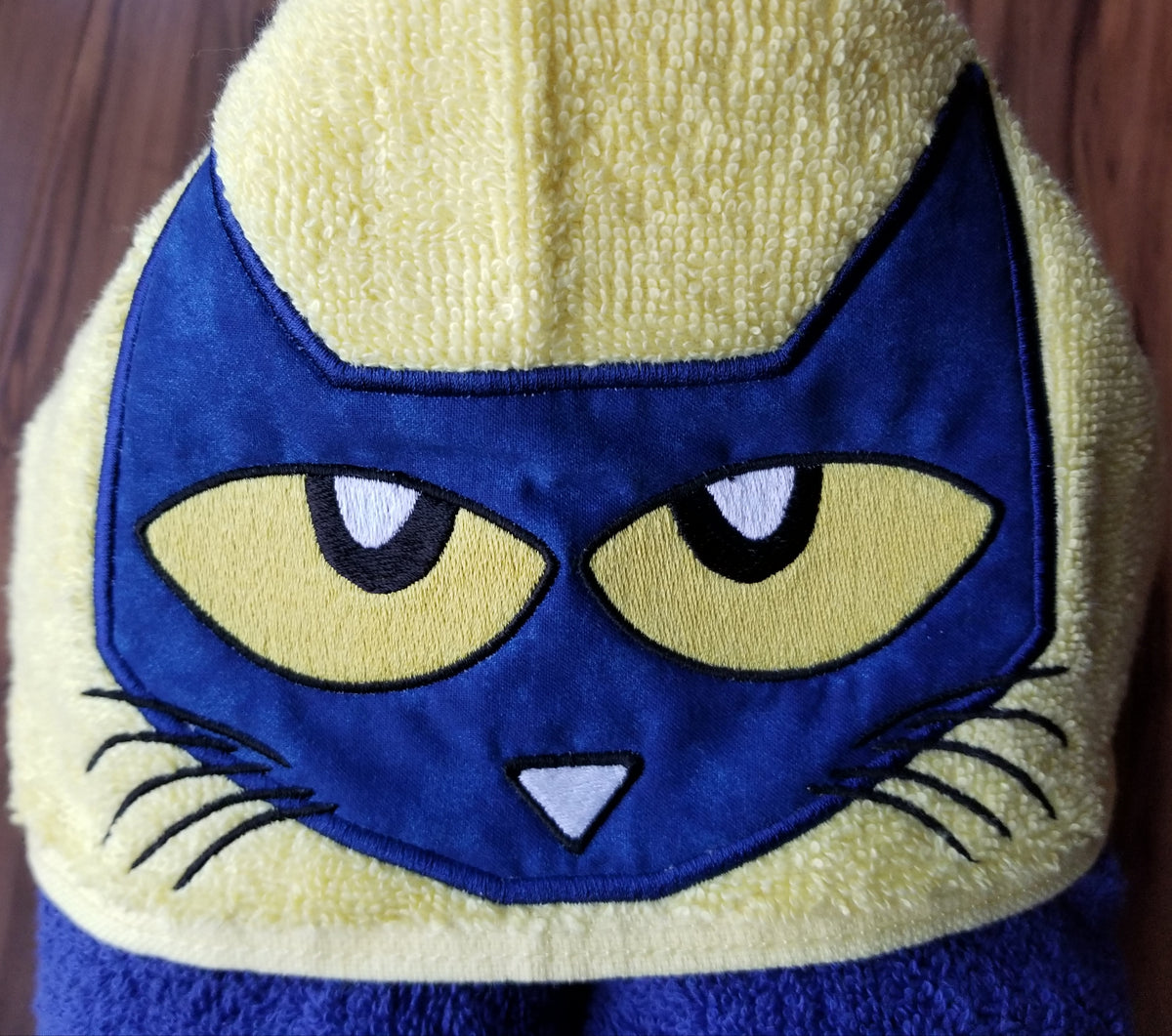 Peter Cat Hooded Towel
