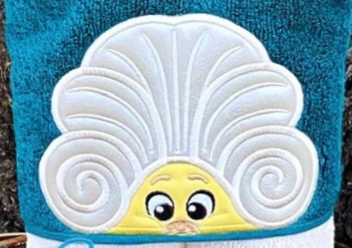 Troll Friends - Classical Troll Hooded Towel