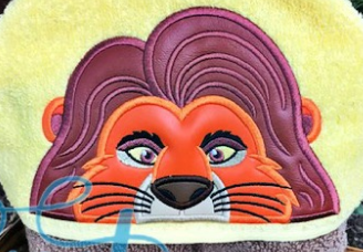 Pride Family - King Lion Hooded Towel