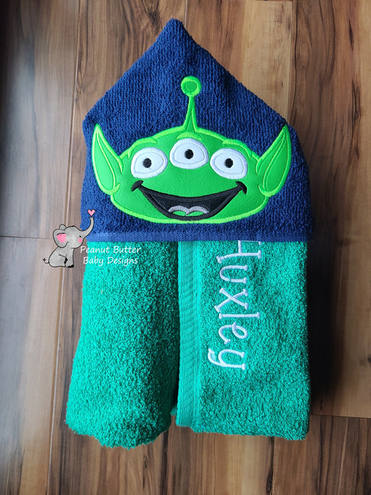 Toy Friends -- Toy Alien Hooded Towel