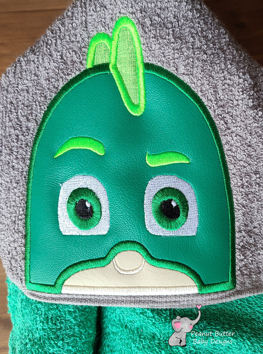 Bedtime Lizard Hero Hooded Towel