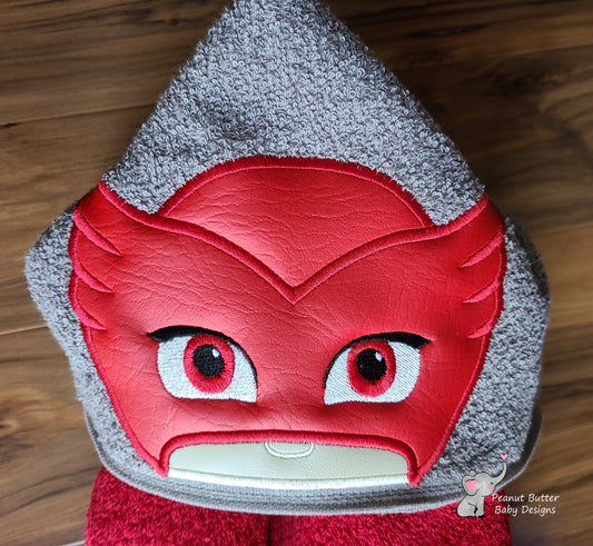 Bedtime Owl Hero Hooded Towel