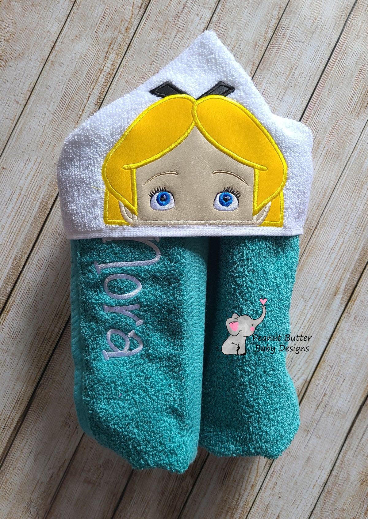 Allison Hooded Towel