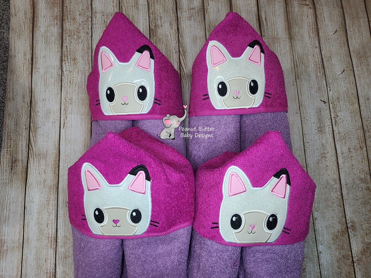 Gabby's Dollhouse - Pandy Hooded Towel
