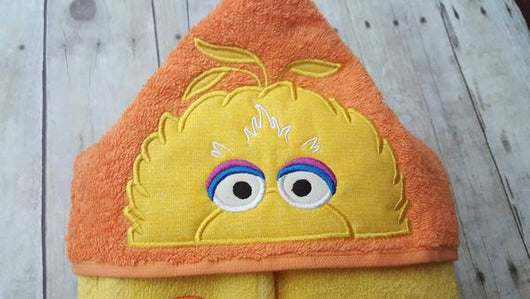 Street Friends - Yellow Bird Hooded Towel