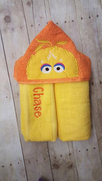 Street Friends - Yellow Bird Hooded Towel