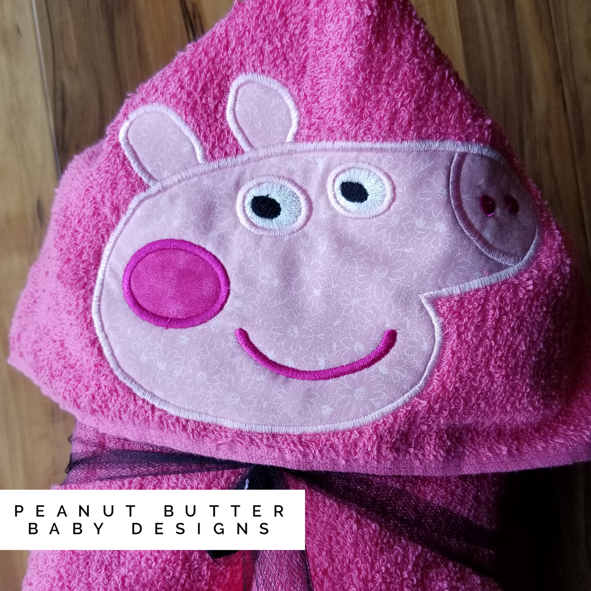 Pep Pig Hooded Towel