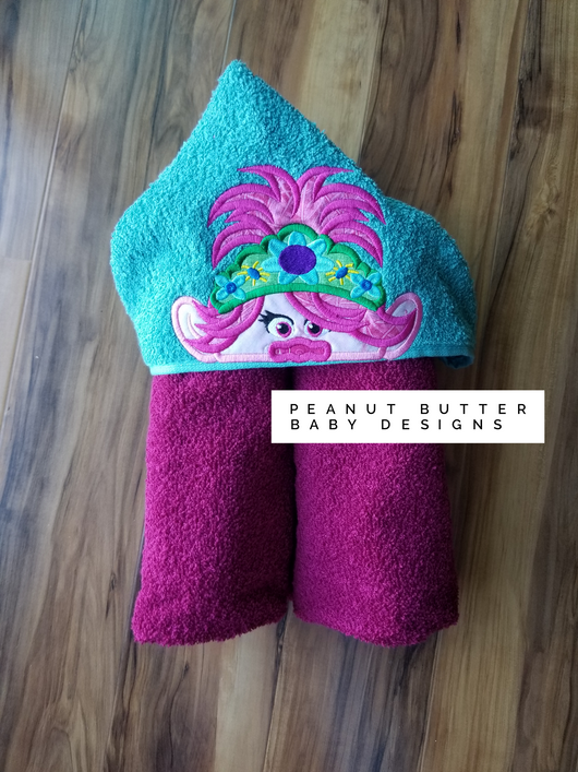 Troll Friends - Queen Troll Hooded Towel