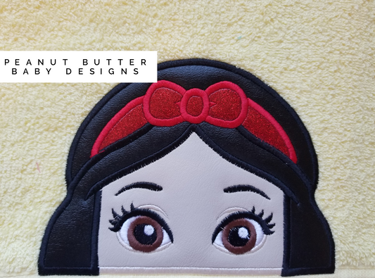 Apple Princess Hooded Towel